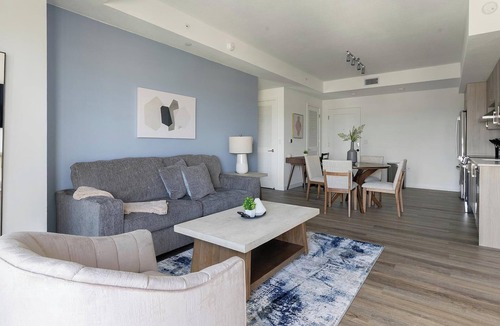 Overtown Apartment | Landing | Incredible 2BD, Pool