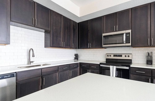 Palmetto Apartment | Landing | Incredible 2BD, Gym, Clubhouse