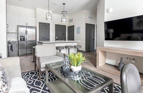 Southbank Apartment | Landing | Incredible 1BD, Gym, Yoga Studio