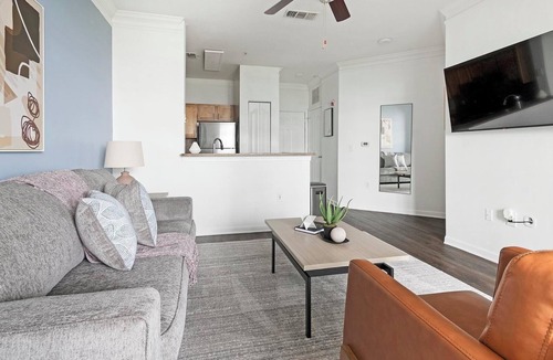 Southside Apartment | Landing | Incredible 1BD, Yoga Studio