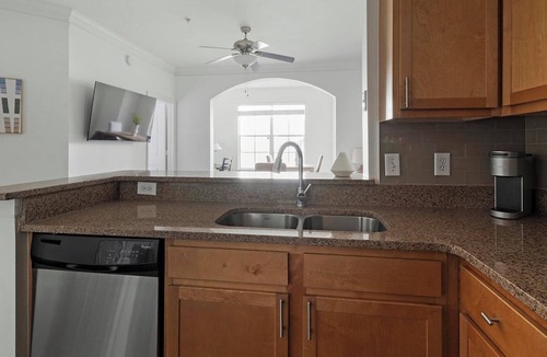 Southside Apartment | Landing | Incredible 1BD, Yoga Studio