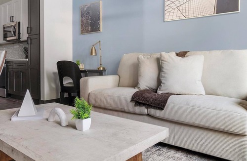 Southbank Apartment | Landing | Incredible 1BD, Pool, Rooftop Lounge