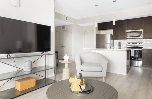 Palmetto Apartment | Landing | Modern 1BD, Clubhouse, Yoga Studio