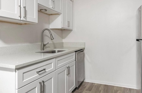 Dunedin Apartment | Landing | Modern 1BD, Gym