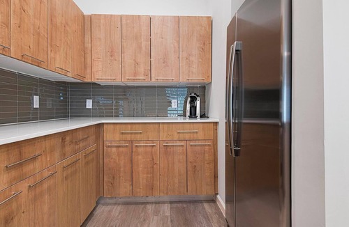 Florida Center Apartment | Landing | Modern 1BD, Gym, Game Room