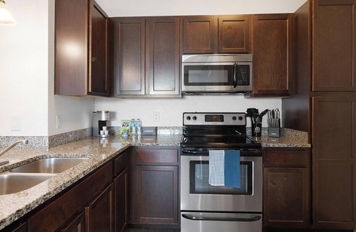 Apopka Apartment | Landing | Modern 2BD, Clubhouse, Gym