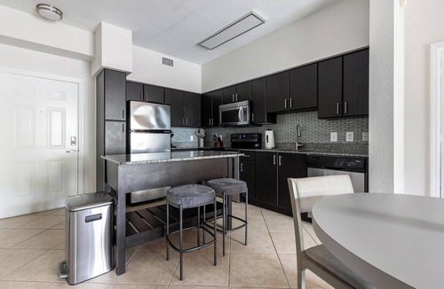 Miramar Apartment | Landing | Modern 2BD, Gym, Clubhouse