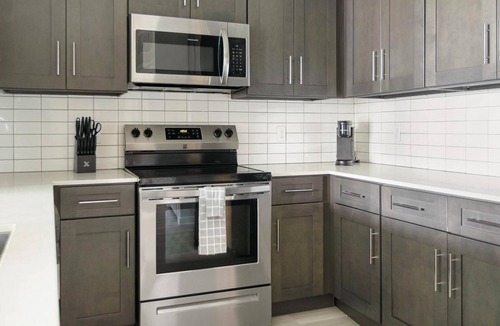 Sun City Center Apartment | Landing | Modern 1BD, Gym