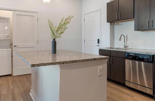 Tarpon Springs Apartment | Landing | Spectacular 2BD, Clubhouse