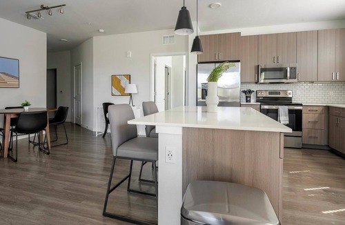 Whitney Beach Apartment | Landing | Spectacular 2BD, Clubhouse, Game Room