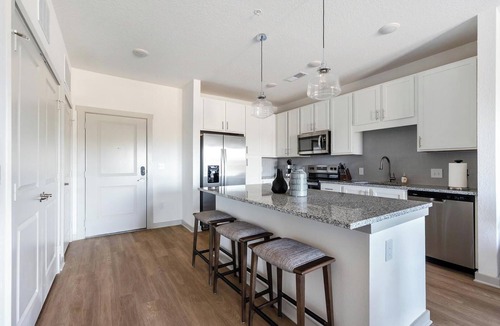 Candler Apartment | Landing | Spectacular 1BD, Gym, Pool