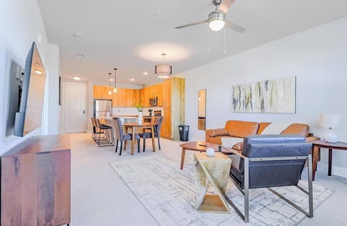 Interchange Square Apartment | Landing | Spectacular 1BD, Clubhouse, Gym
