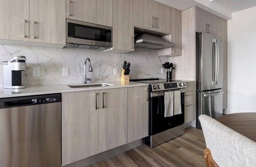 Overtown Apartment | Landing | Spectacular 1BD, Pool