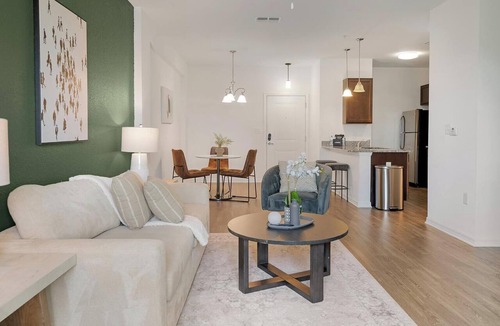Apopka Apartment | Landing | Spectacular 1BD, Clubhouse, Gym