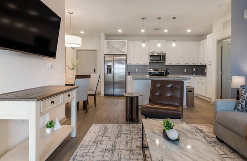 Apopka Apartment | Landing | Spectacular 2BD, Clubhouse, Gym