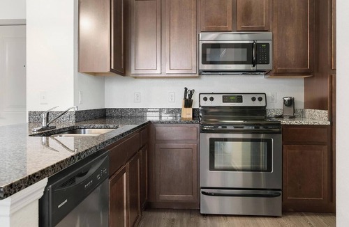 Apopka Apartment | Landing | Spectacular 2BD, Clubhouse, Game Room