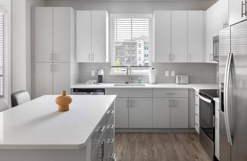 Wimauma Apartment | Landing | Spectacular 2BD, Gym, Clubhouse
