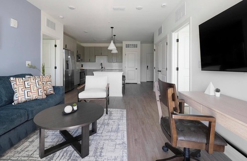 Ono Island Apartment | Landing | Spectacular 2BD, Yoga Studio, Clubhouse