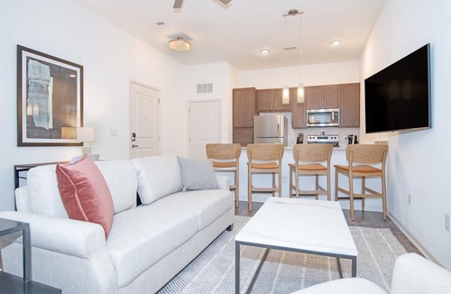 San Marco Apartment | Landing | Stunning 1BD, Clubhouse, Gym