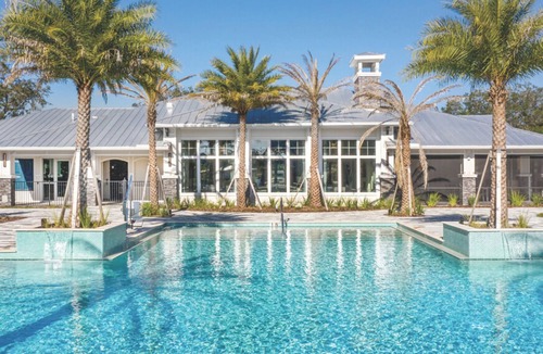 Venice Apartment | Landing | Stunning 1BD, Clubhouse, Pool