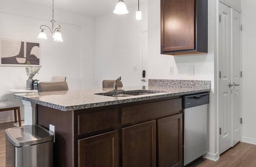Apopka Apartment | Landing | Stunning 1BD, Gym, Clubhouse