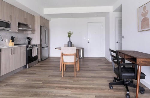 Overtown Apartment | Landing | Stunning 1BD, Pool