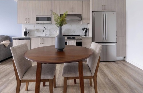 Overtown Apartment | Landing | Stunning 1BD, Pool
