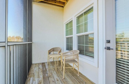 Fort Myers Apartment | Landing | Stunning 2BD, Pool