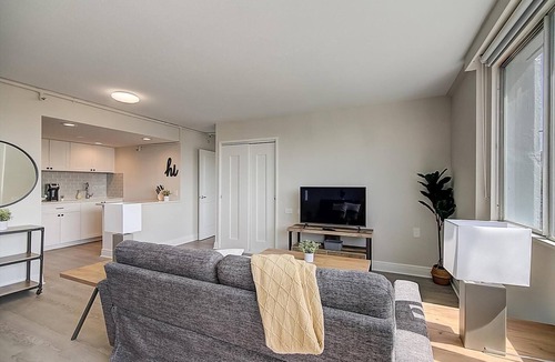 St. Petersburg Apartment | Landing | Stunning 2BD, Courtyard, Clubhouse