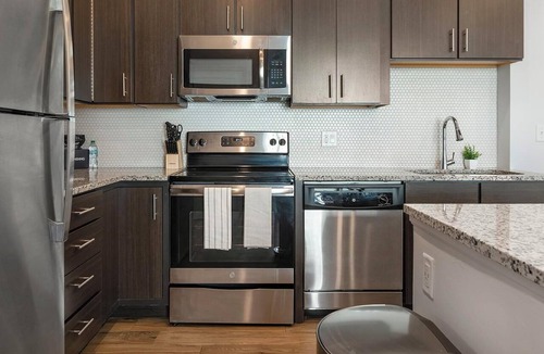 Tarpon Springs Apartment | Landing | Stunning 2BD, Clubhouse