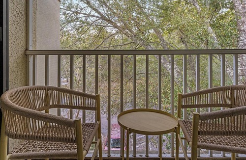 Gainesville Apartment | Landing | Stylish 1BD, Tennis Court, Clubhouse