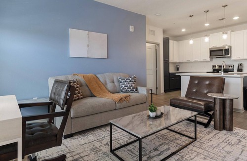 Apopka Apartment | Landing | Stylish 2BD, Clubhouse, Gym
