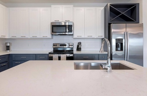Apopka Apartment | Landing | Stylish 2BD, Clubhouse, Gym