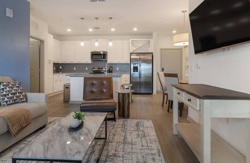 Apopka Apartment | Landing | Stylish 2BD, Clubhouse, Gym