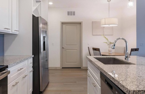 Apopka Apartment | Landing | Stylish 2BD, Clubhouse, Gym