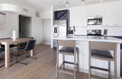 Apopka Apartment | Landing | Stylish 2BD, Clubhouse, Gym
