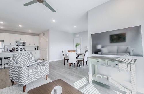 Fort Myers Apartment | Landing | Stylish 2BD, Pool