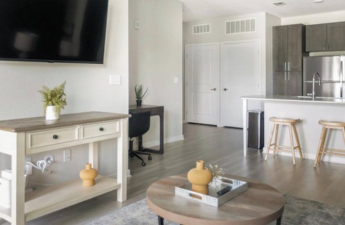 Sun City Center Apartment | Landing | Stylish 1BD, Gym