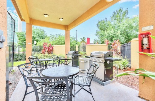 Florida Central Atlantic Coast Apartment | Large Condo With Pool, Hot Tub and Bbq!