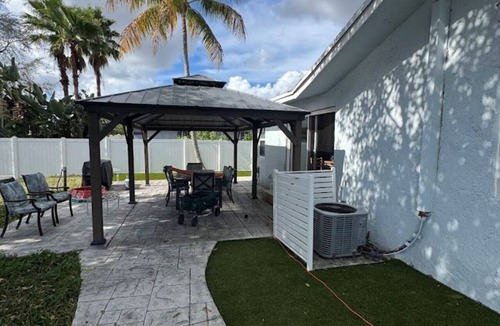 Delray Beach House | Large dog friendly home walking distance to downtown Delray Beach
