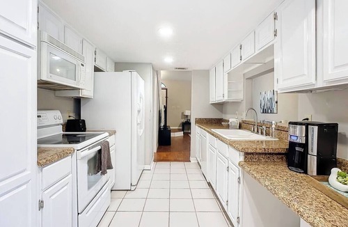 Port Orange House | Large Home for 12, Fenced Yard, Grill & Centrally Located