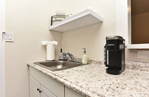 Winter Garden Apartment | Large Studio Apartment Downtown