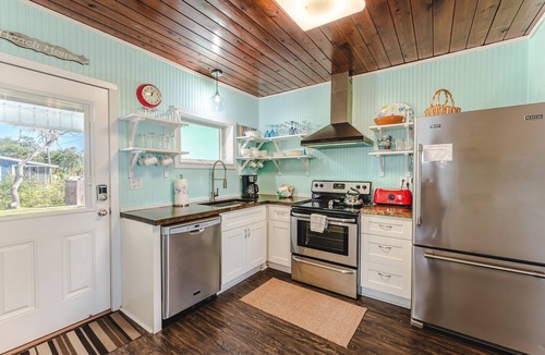 Port St. Joe House | Last days of summer on BEACH: July 25-29 Available & Discounted!