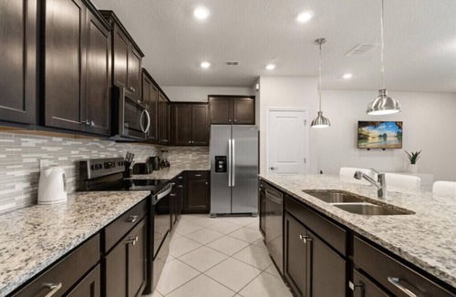 Four Corners House | Last Minute Disney Getaway! Luxury Townhouse with Private Pool. Book Now! #155733