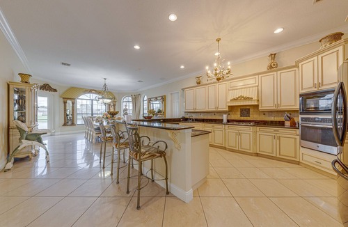 West Kissimmee Villa | Last Minute Disney! Private Pool, Hot Tub, Game Room & Themed Bedrooms. Book Now! #1
