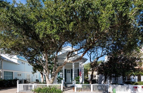 Seaside House | LATE SUMMER OFFER~“25 NATCHEZ-SURF SHACK”~Gulf View~Resort Amenities~Beach Gear