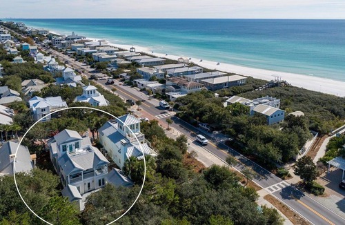 Seaside House | LATE SUMMER OFFER~“25 NATCHEZ-SURF SHACK”~Gulf View~Resort Amenities~Beach Gear