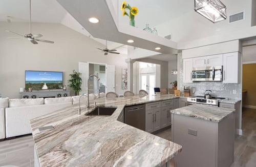 Fort Myers Shores House | Latitude Adjustment Florida