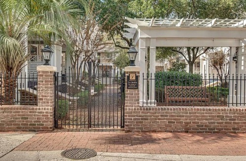 Baytowne Wharf House | Lavish Le Jardin Townhome in Baytowne Wharf- Pet Friendly!