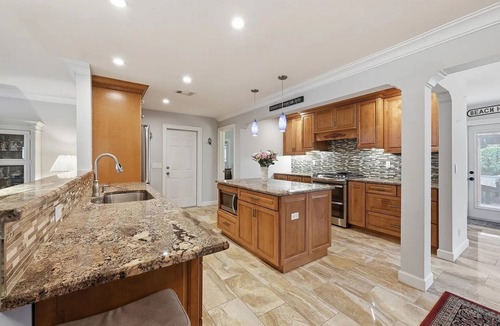 Singer Island House | Le Jardin - Hidden Gem on Singer Island! Charming 2BD + Den with Future Pool/Spa